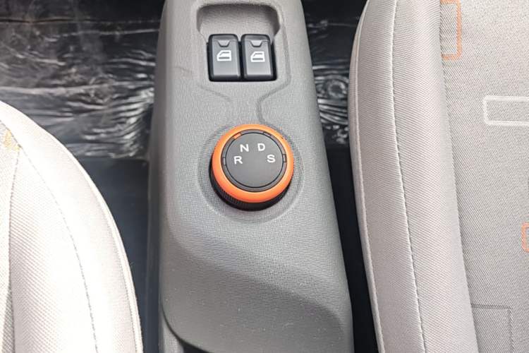 Used Dongfeng Fengon MINIEV 2022 Shishi Style Practical Version Gear Lever