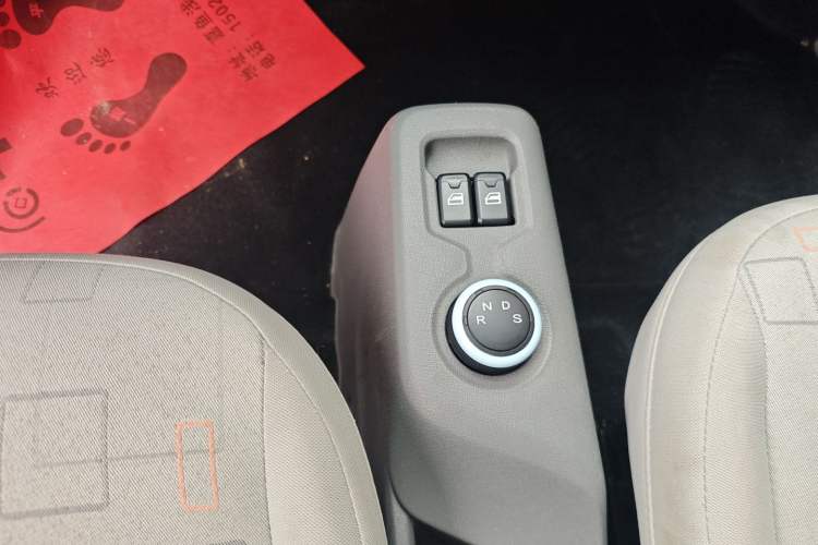 Used Dongfeng Fengon MINIEV 2022 Shishi Style Practical Version Gear Lever