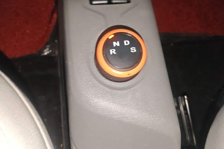 Used Dongfeng Fengon MINIEV 2022 Shishi Style Practical Version Gear Lever
