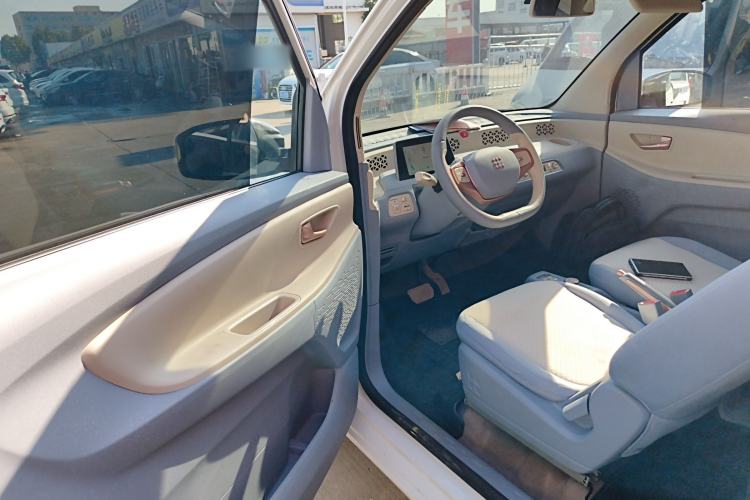 Used Dongfeng Fengon MINIEV 2022 Candy Edition Lightly Sweeted Interior 3