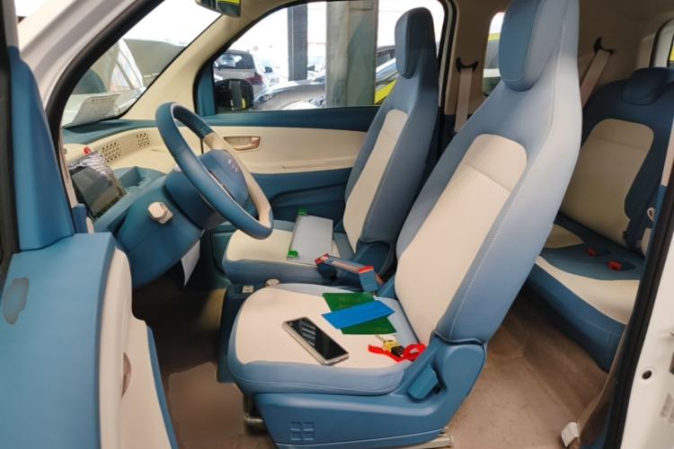 Used Dongfeng Fengon MINIEV 2022 Candy Edition Half-Sugar Left Front Seat