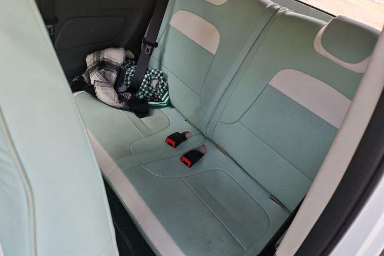 Used Dongfeng Fengon MINIEV 2022 Shishi Style Luxury Version Left Rear Seat