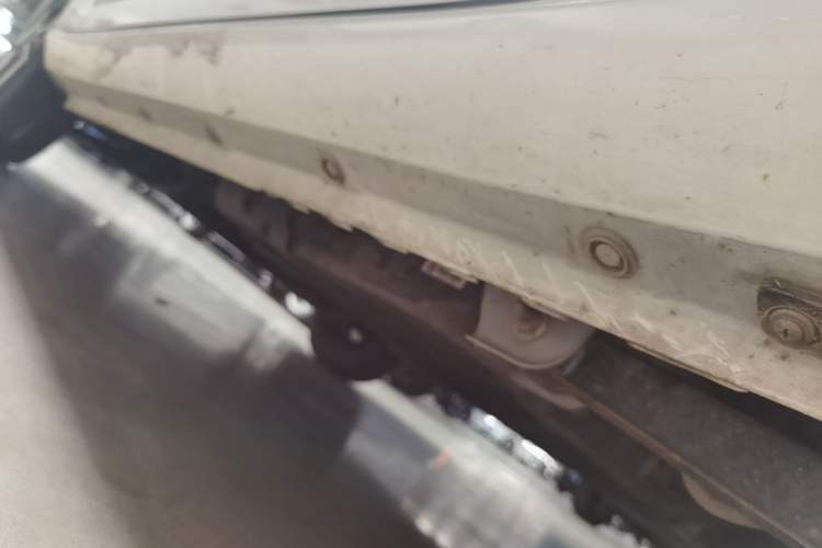 Used Dongfeng Fengon MINIEV 2022 Shishi Style Luxury Version Left Side Sill