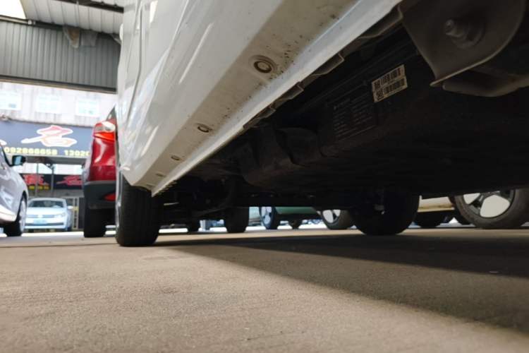Used Dongfeng Fengon MINIEV 2022 Candy Edition Half-Sugar Left Side Sill