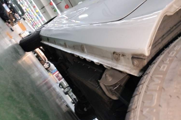 Used Dongfeng Fengon MINIEV 2022 Candy Edition Lightly Sweeted Left Side Sill