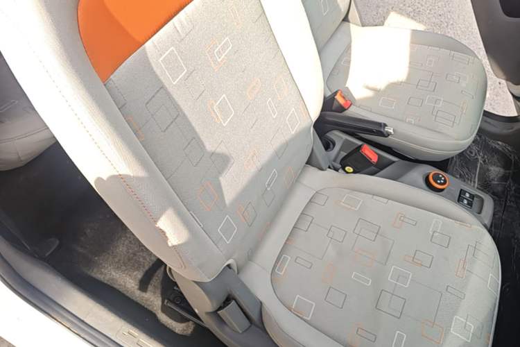 Used Dongfeng Fengon MINIEV 2022 Shishi Style Practical Version Right Front Seat