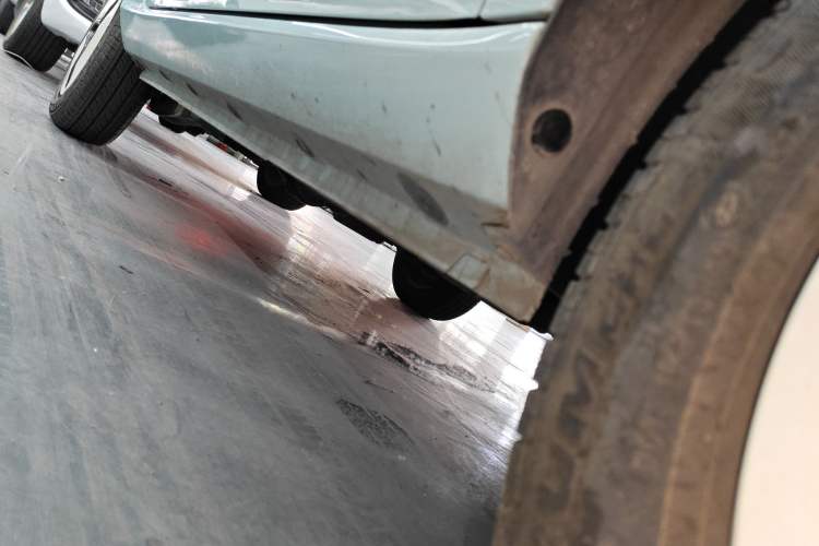 Used Dongfeng Fengon MINIEV 2022 Shishi Style Practical Version Right Side Sill