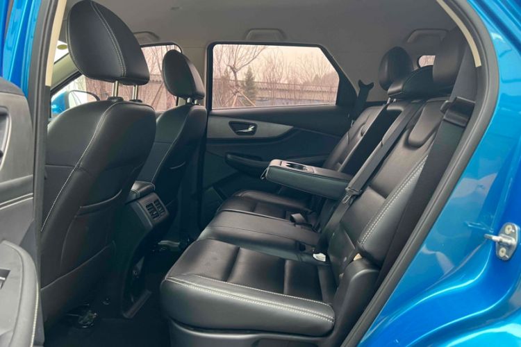 Used Dongfeng Fengon S560 2018 1.8L CVT Elite Model 7 Seats Interior 6