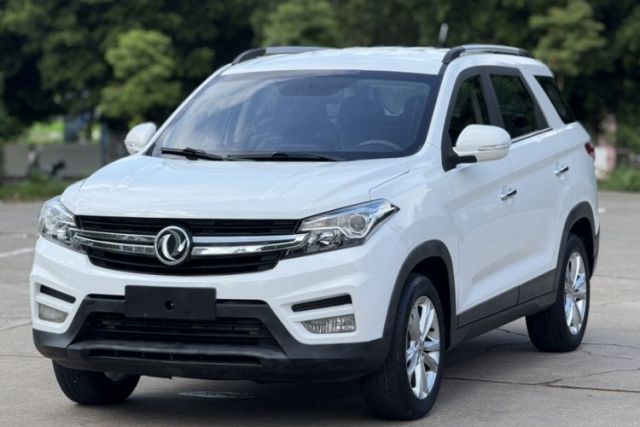 Ojetý Dongfeng Fengon S560 2018 1.8L Manual Urban Model 7 Seats