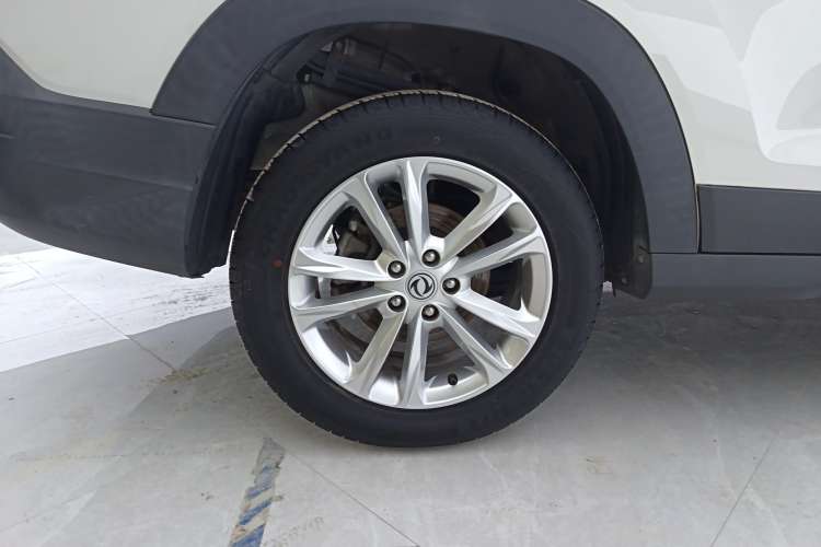 Used Dongfeng Fengon S560 2019 1.8L CVT Elite Model Left Front Wheel Hub