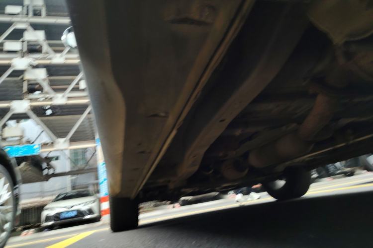 Used Dongfeng Fengon S560 2018 1.8L CVT Smart Connect 7-Seater Chassis Front Left