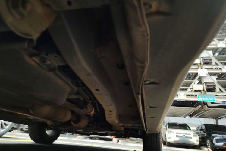Used Dongfeng Fengon S560 2018 1.8L CVT Smart Connect 7-Seater Chassis Front Right