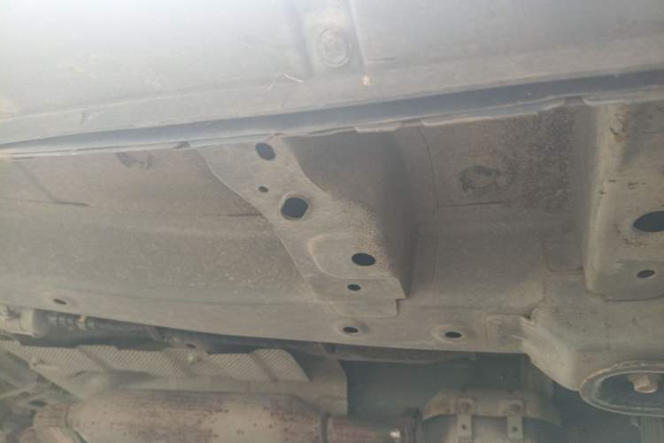 Used Dongfeng Fengon S560 2018 1.8L Manual Urban Model 5 Seats Chassis Front Right