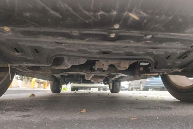 Used Dongfeng Fengon S560 2018 1.8L Manual Urban Model 7 Seats Chassis Front