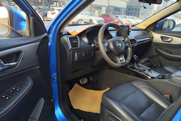 Used Dongfeng Fengon S560 2018 1.8L CVT Elite Model 7 Seats Driver Seat