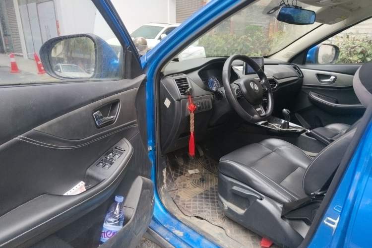 Used Dongfeng Fengon S560 2018 1.8L Manual Urban Model 7 Seats Driver Seat