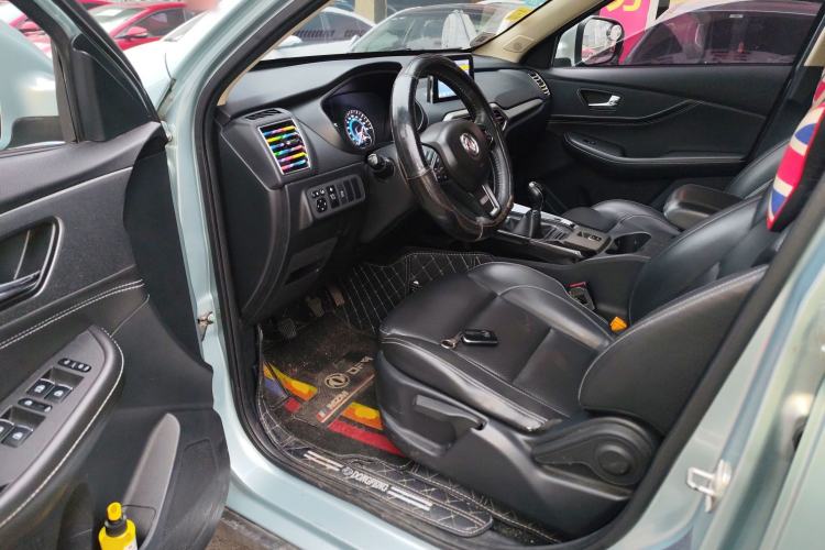 Used Dongfeng Fengon S560 2018 1.8L Manual Luxury 7-Seater Driver Seat