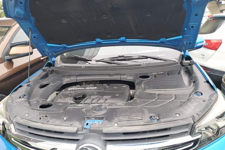 Used Dongfeng Fengon S560 2018 1.8L Manual Urban Model 7 Seats Engine Bay