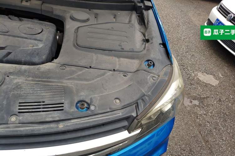Used Dongfeng Fengon S560 2018 1.8L CVT Elite Model 7 Seats Engine Bay Left