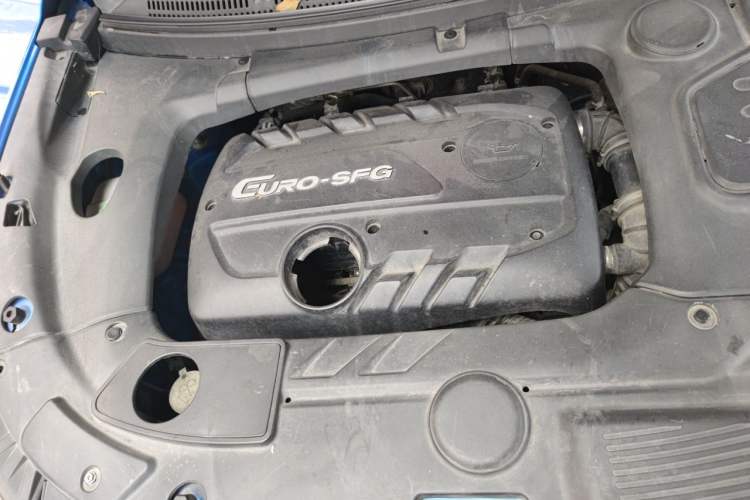 Used Dongfeng Fengon S560 2018 1.8L CVT Smart Connect 7-Seater Engine Bay Right