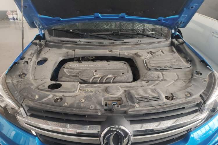 Used Dongfeng Fengon S560 2018 1.8L Manual Comfort 5-Seater China V Standard Engine Bay