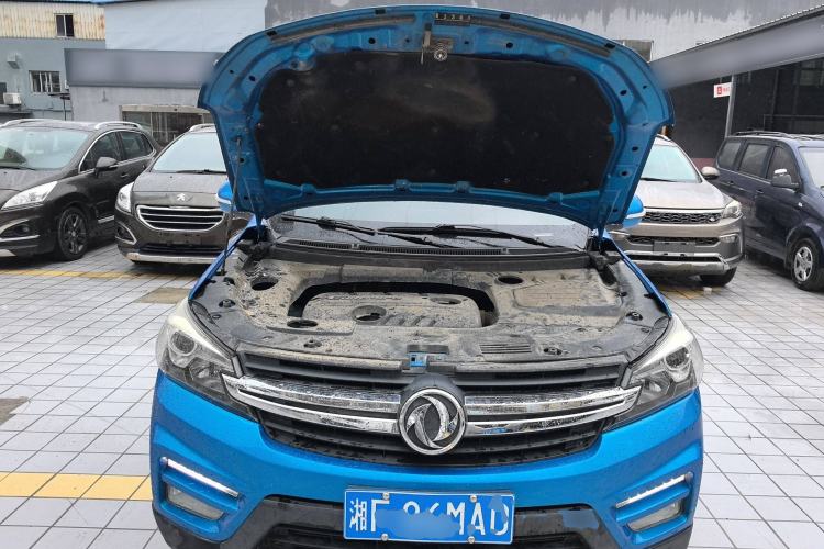 Used Dongfeng Fengon S560 2018 1.8L CVT Elite Model 7 Seats Engine Bay