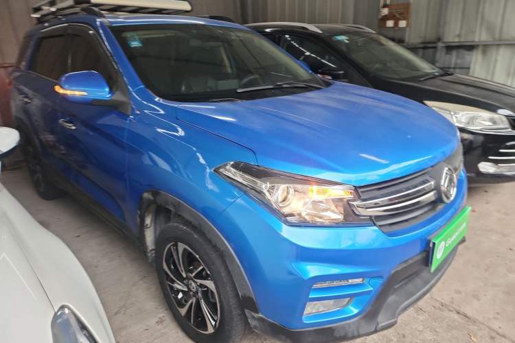 Used Dongfeng Fengon S560 2018 1.8L Manual Comfort 5-Seater China V Standard Front Right 45 Deg