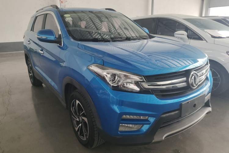 Used Dongfeng Fengon S560 2018 1.8L Manual Comfort 5-Seater China V Standard Front Right 45 Deg