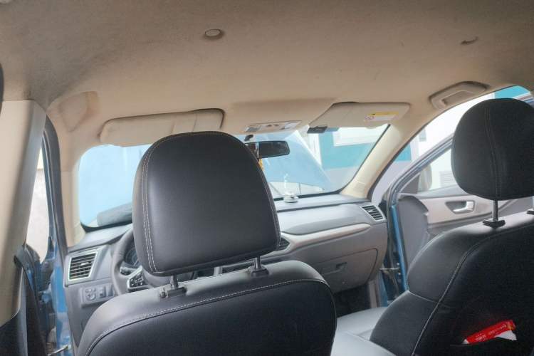 Used Dongfeng Fengon S560 2018 1.8L Manual Comfort 7-Seater Headliner