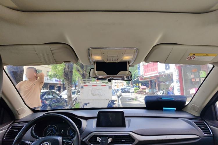 Used Dongfeng Fengon S560 2018 1.8L CVT Smart Connect 7-Seater Headliner