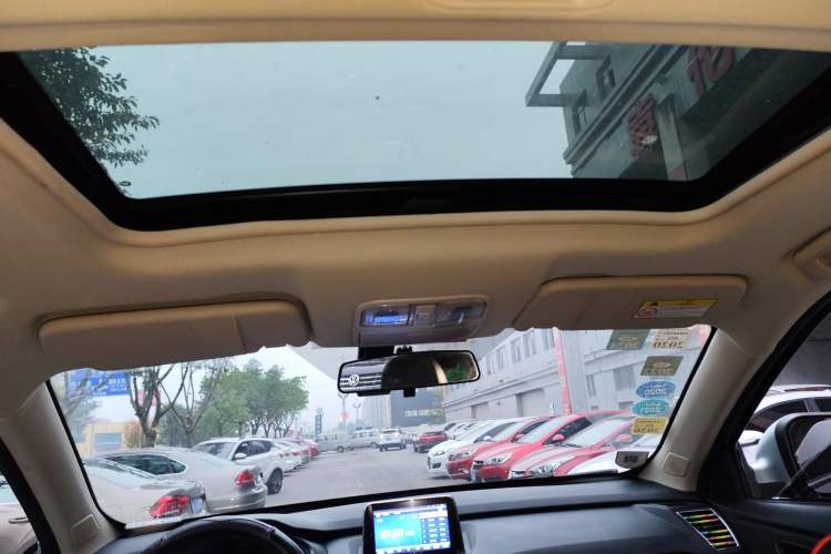 Used Dongfeng Fengon S560 2018 1.8L Manual Luxury 7-Seater Headliner