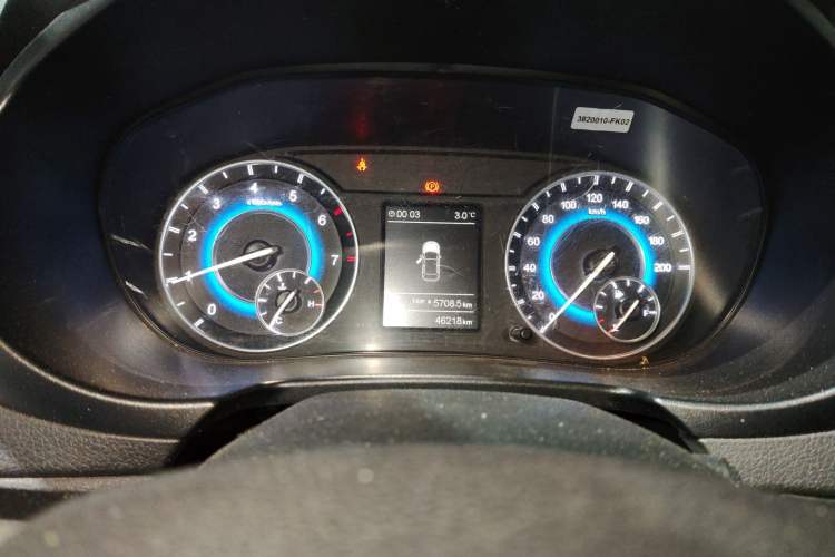 Used Dongfeng Fengon S560 2018 1.8L CVT Elite Model 7 Seats Instrument Cluster