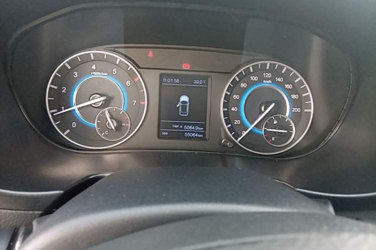 Used Dongfeng Fengon S560 2018 1.8L Manual Luxury 7-Seater Instrument Cluster