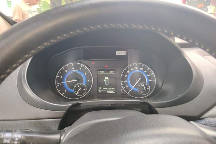 Used Dongfeng Fengon S560 2018 1.8L CVT Smart Connect 7-Seater Instrument Cluster