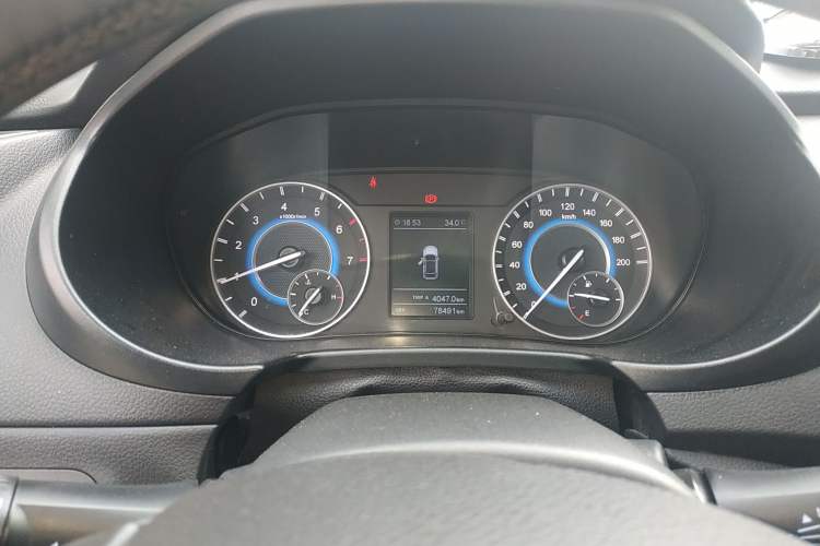 Used Dongfeng Fengon S560 2018 1.8L Manual Luxury 7-Seater Instrument Cluster