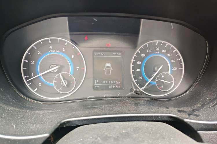 Used Dongfeng Fengon S560 2018 1.8L CVT Elite Model 7 Seats Instrument Cluster
