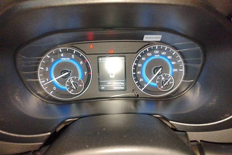 Used Dongfeng Fengon S560 2018 1.8L Manual Luxury 7-Seater Instrument Cluster