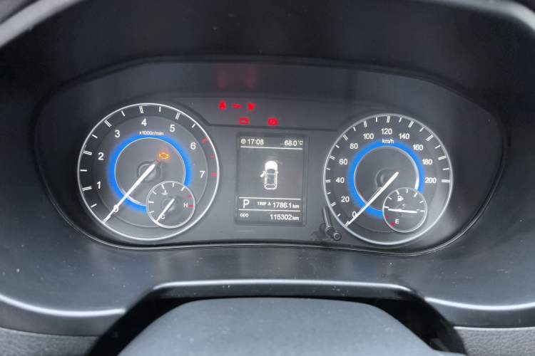 Used Dongfeng Fengon S560 2018 1.8L CVT Elite Model 7 Seats Instrument Cluster