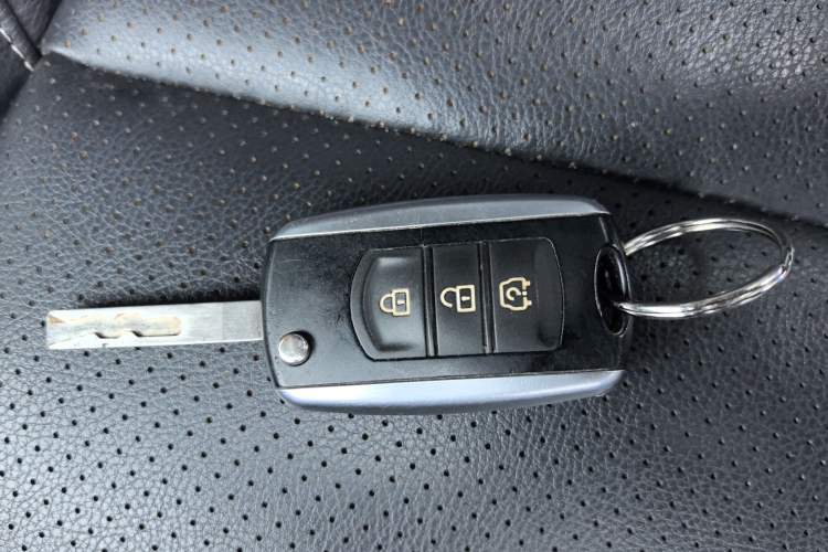 Used Dongfeng Fengon S560 2018 1.8L CVT Elite Model 7 Seats Interior 1