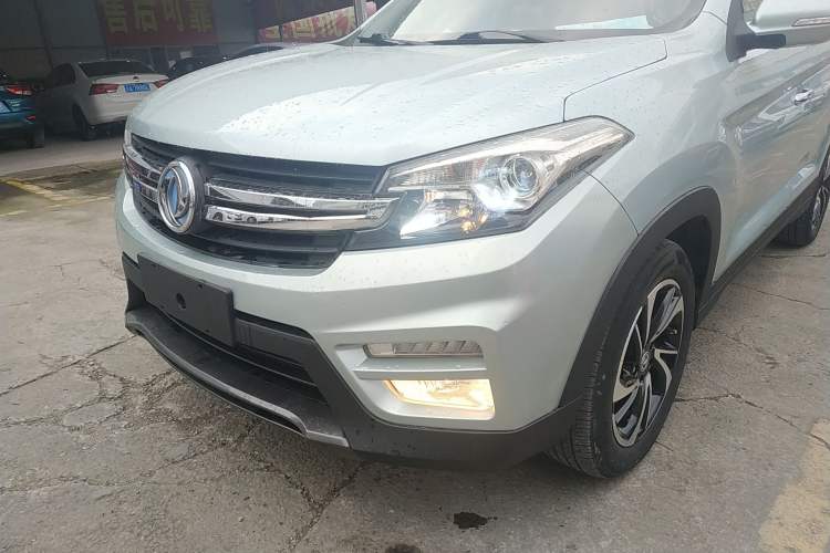 Used Dongfeng Fengon S560 2018 1.8L Manual Luxury 7-Seater Left Front Headlight