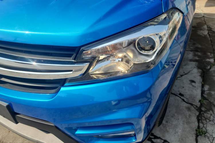 Used Dongfeng Fengon S560 2018 1.8L CVT Urban Model 5 Seats Left Front Headlight