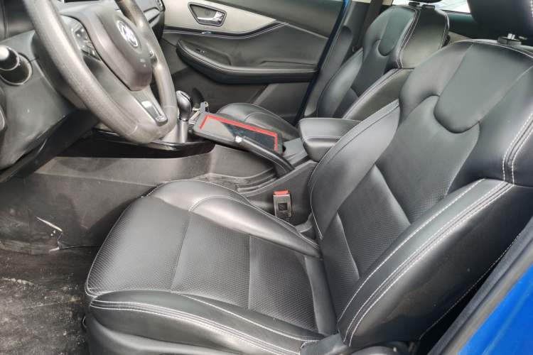 Used Dongfeng Fengon S560 2018 1.8L Manual Comfort 7-Seater Left Front Seat