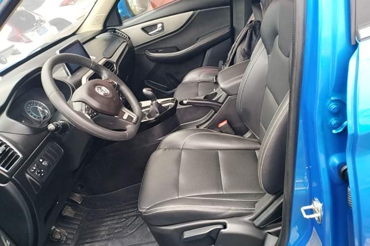 Used Dongfeng Fengon S560 2018 1.8L Manual Urban Model 7 Seats Left Front Seat