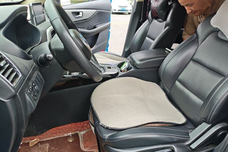 Used Dongfeng Fengon S560 2018 1.8L CVT Elite Model 7 Seats Left Front Seat