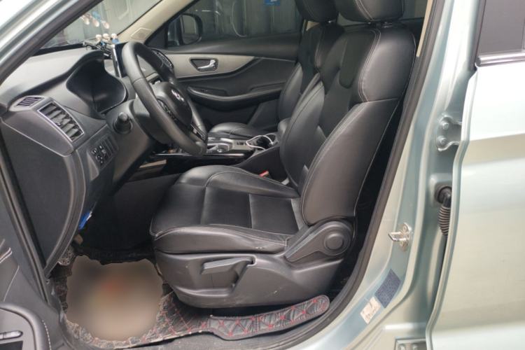 Used Dongfeng Fengon S560 2018 1.8L CVT Elite Model 7 Seats Left Front Seat