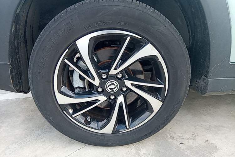Used Dongfeng Fengon S560 2018 1.8L Manual Luxury 7-Seater Left Front Wheel Hub