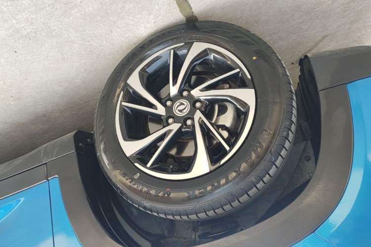 Used Dongfeng Fengon S560 2018 1.8L Manual Comfort 7-Seater Left Front Wheel Hub