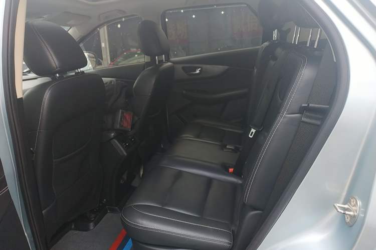 Used Dongfeng Fengon S560 2018 1.8L Manual Luxury 7-Seater Left Rear Seat