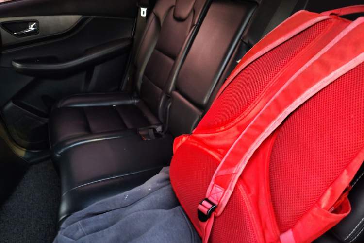 Used Dongfeng Fengon S560 2018 1.8L CVT Urban Model 5 Seats Left Rear Seat