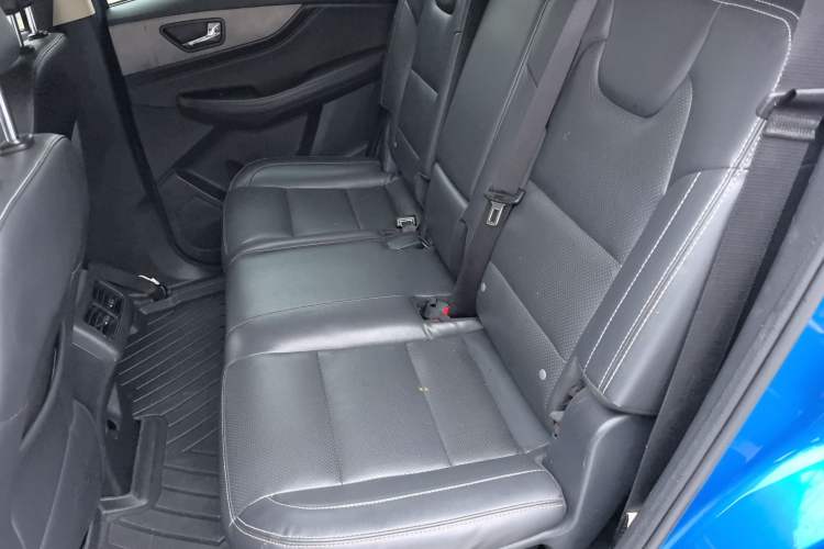 Used Dongfeng Fengon S560 2018 1.8L CVT Elite Model 7 Seats Left Rear Seat